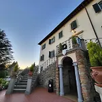 & 4* Cortona