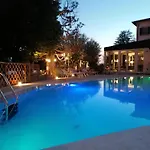 & Hotel Cortona
