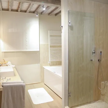 & Hotel Cortone