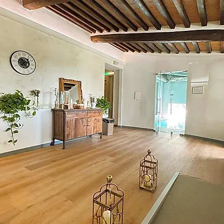 Hotel & Cortona