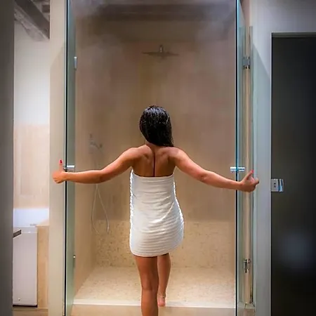 & 4* Cortona