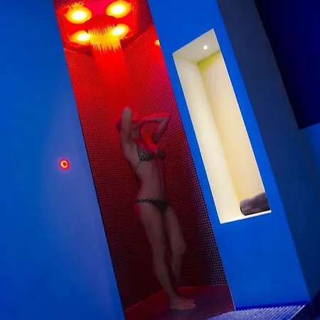 & 4* コルトーナ